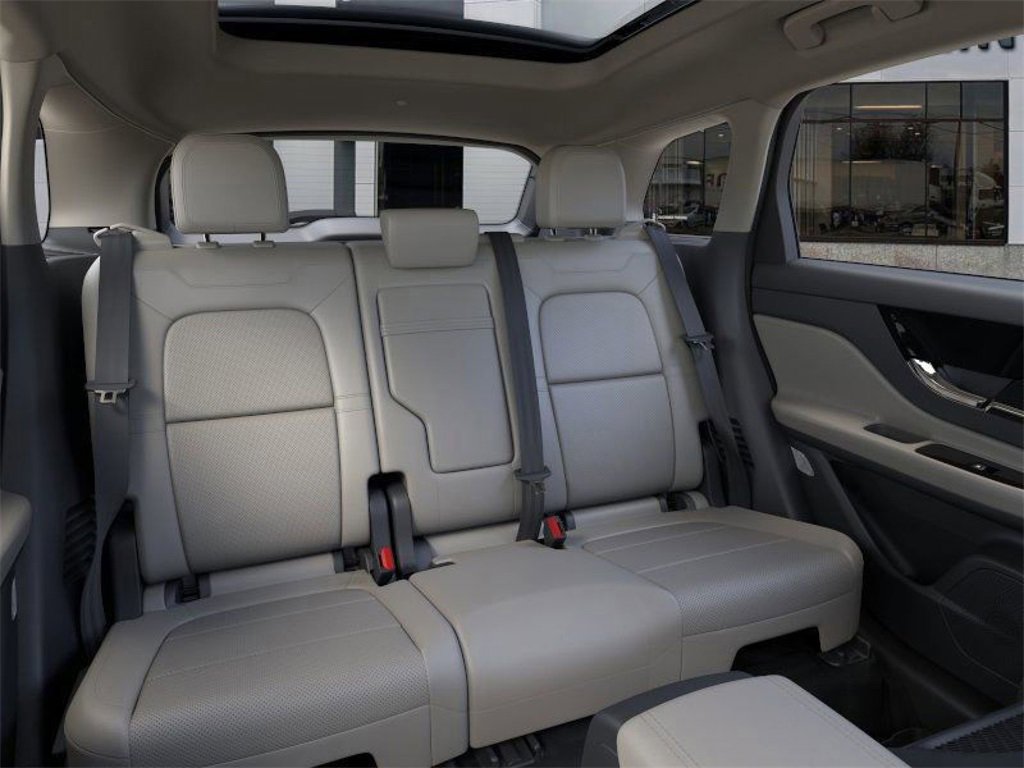 New 2026 Lincoln Corsair Premiere image 11