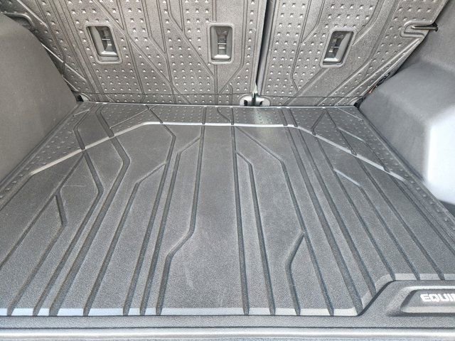 Used 2022 Chevrolet Equinox LT w/ LPO, Floor Liner Package image 34