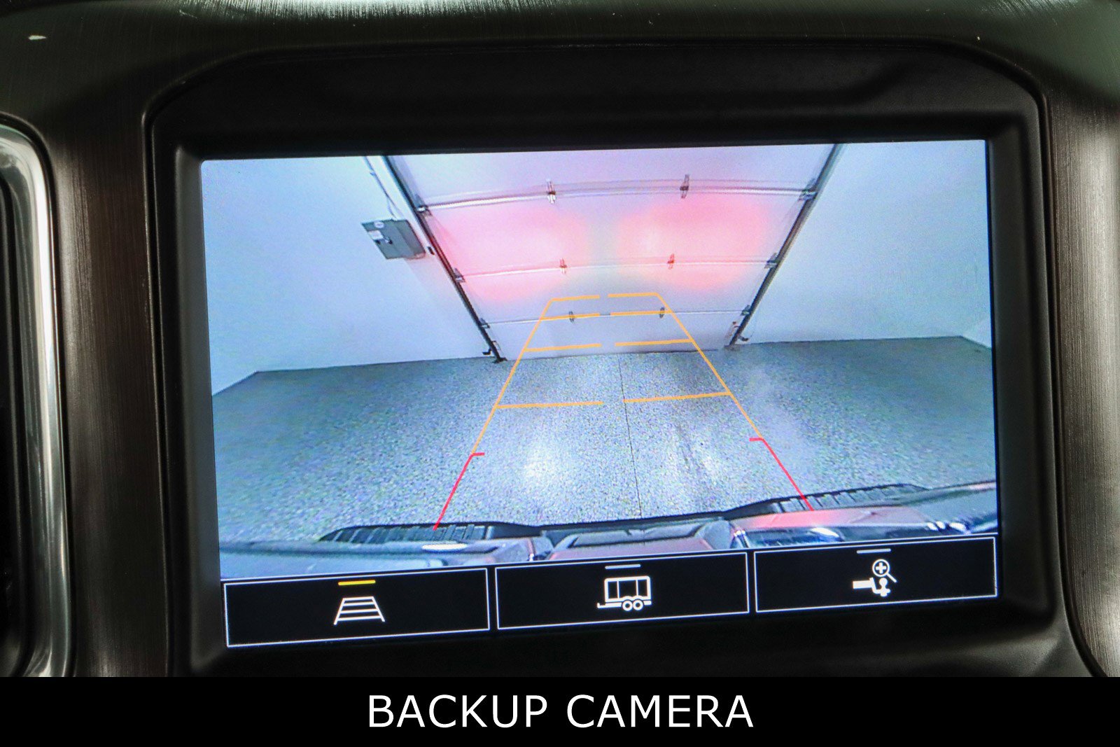 Used 2022 GMC Sierra 2500 AT4 w/ Snow Plow Prep/Camper Package image 19