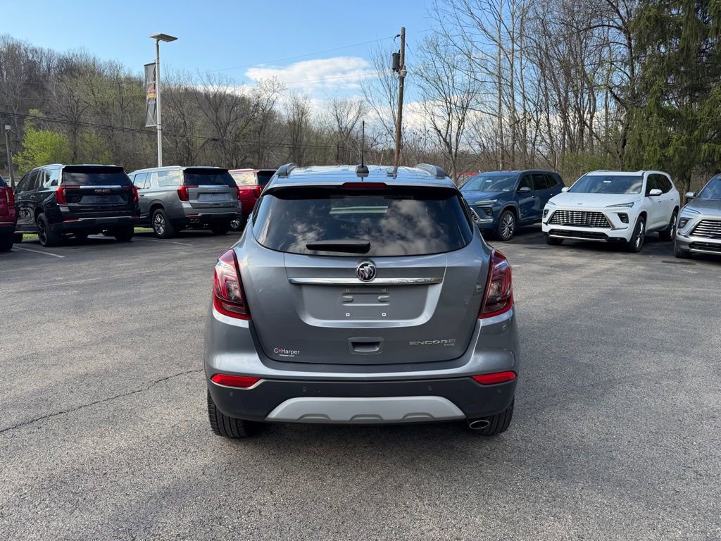 Used 2020 Buick Encore Essence w/ Experience Buick Package image 4