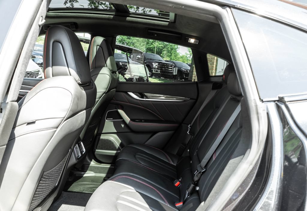 Used 2021 Maserati Levante S GranSport AWD/4WD image 26