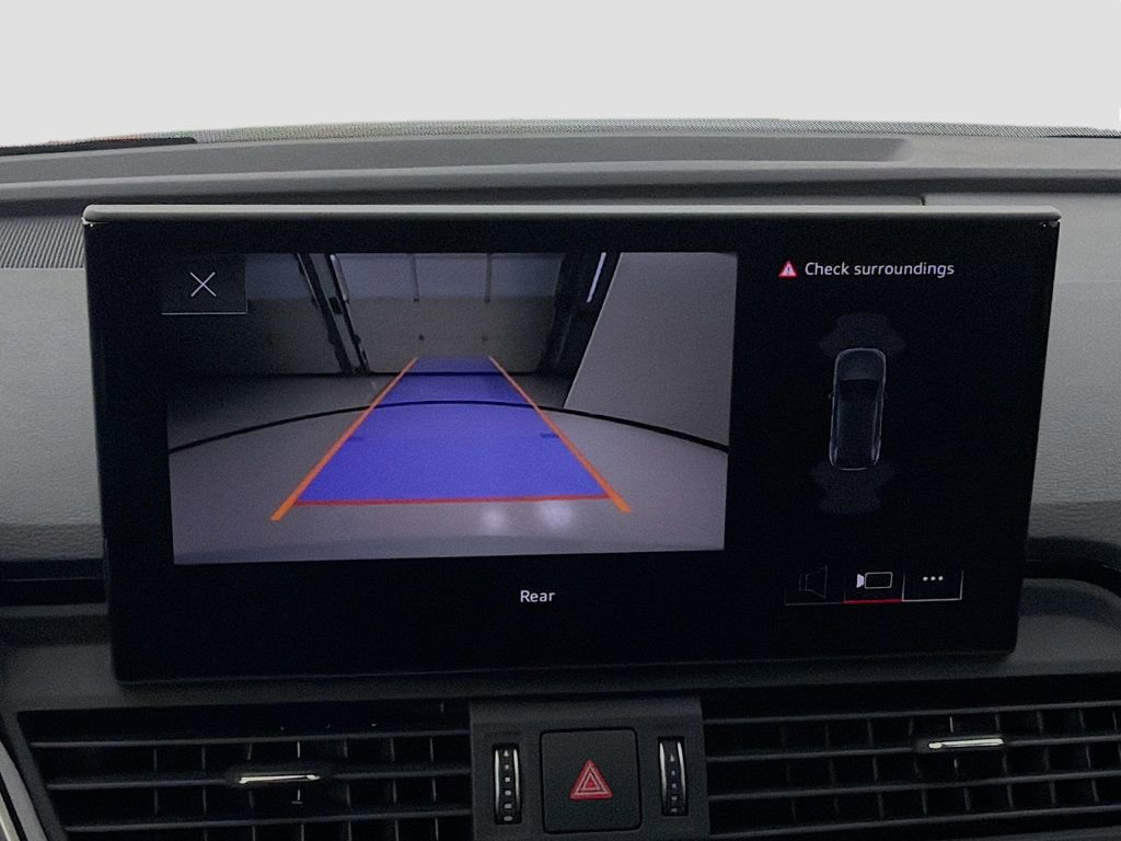 Certified 2025 Audi Q5 2.0T Premium image 13