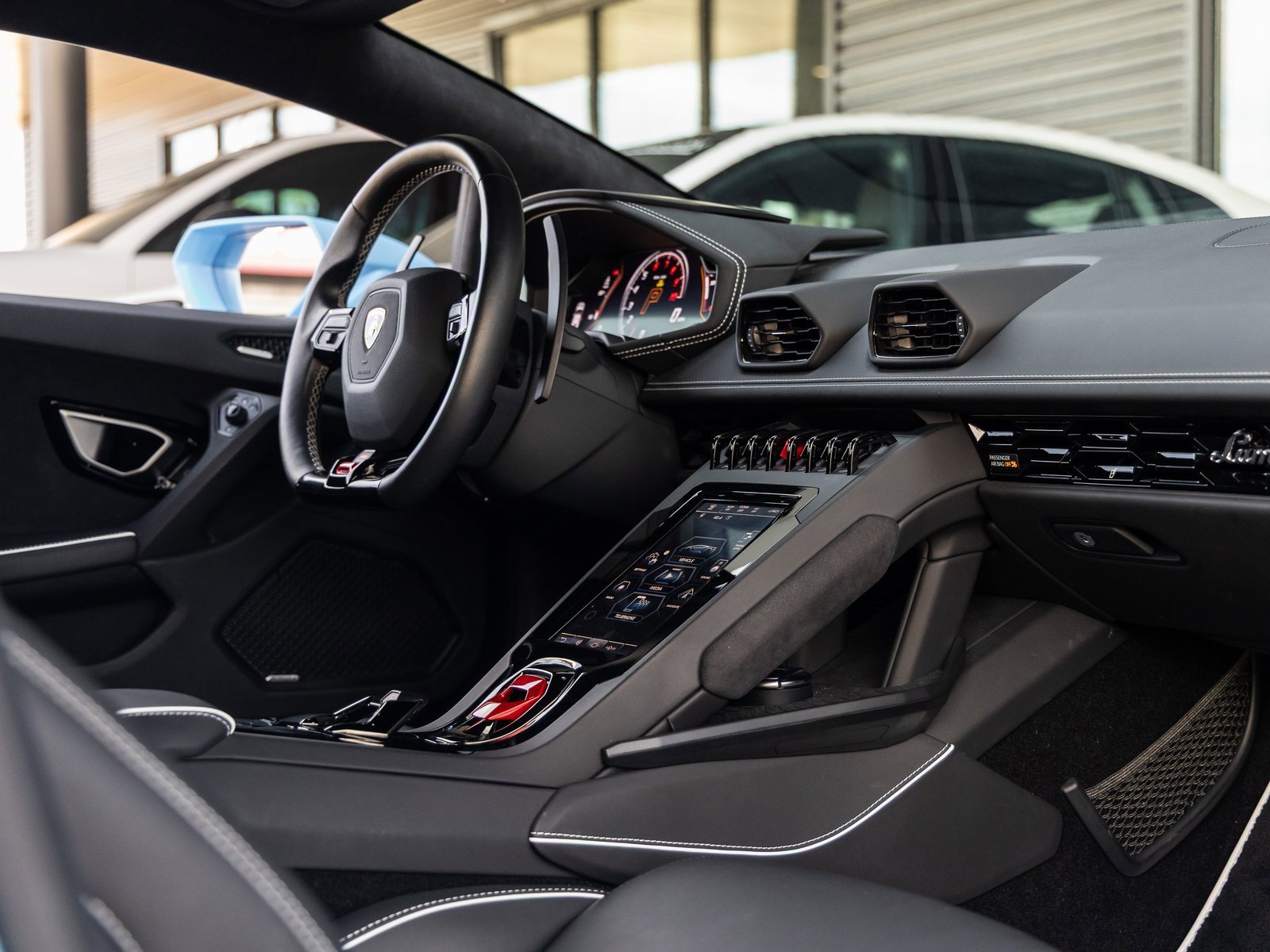 Used 2023 Lamborghini Huracan EVO image 43