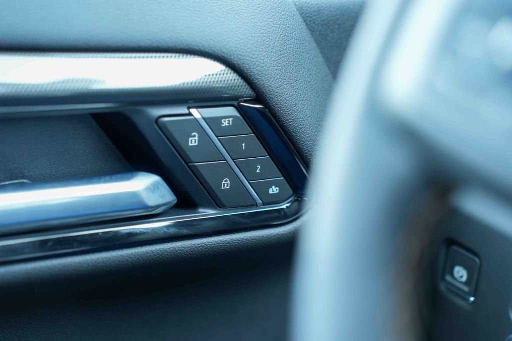 Used 2026 GMC Sierra 2500 AT4 image 31