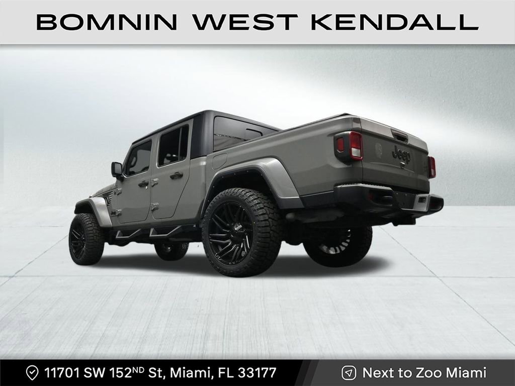 Used 2022 Jeep Gladiator Willys image 23