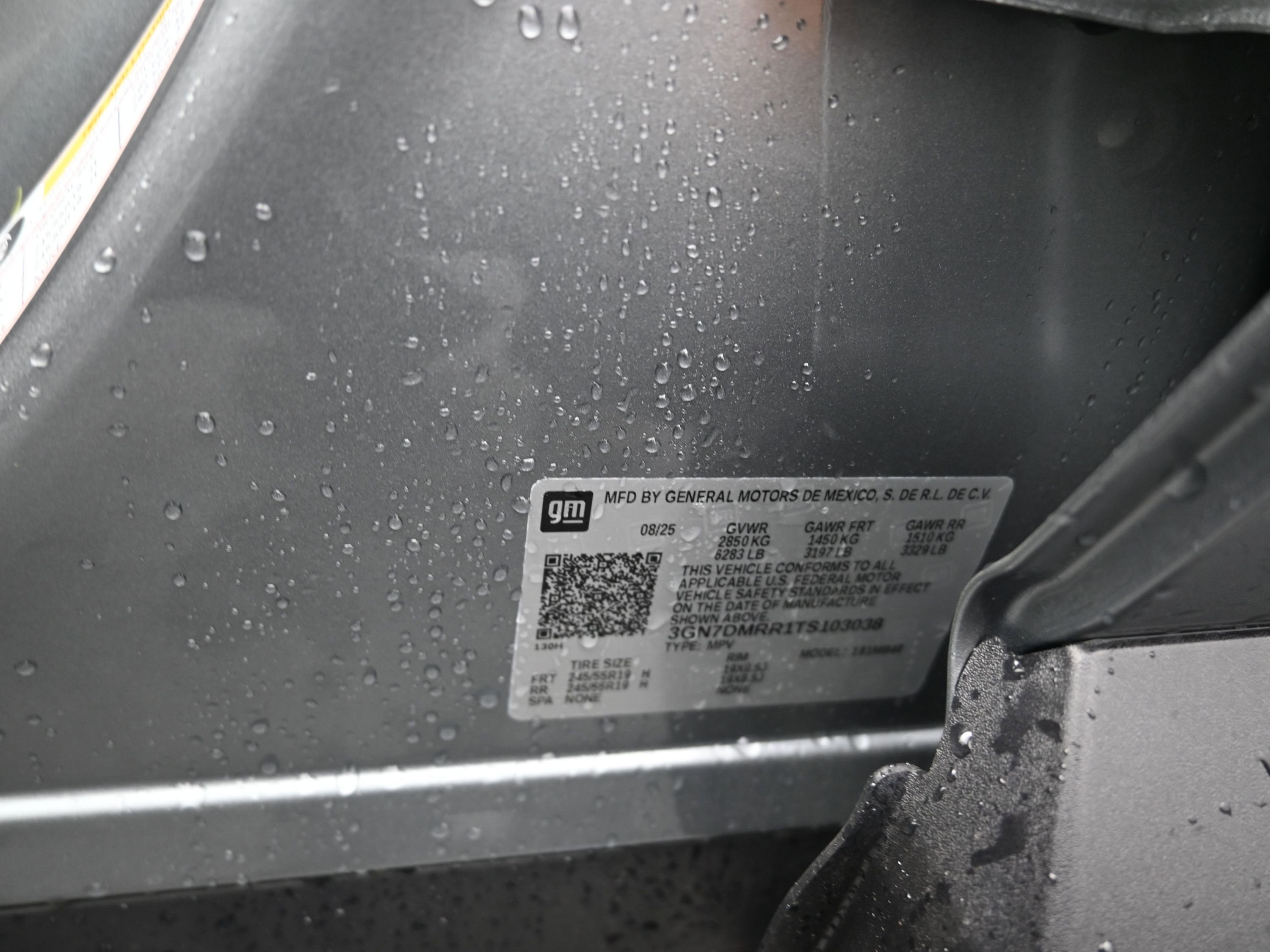 New 2026 Chevrolet Equinox EV LT image 12