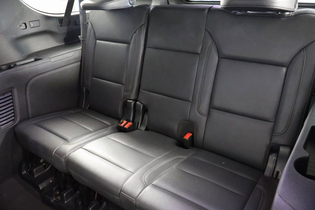 Used 2022 Chevrolet Suburban LT image 12
