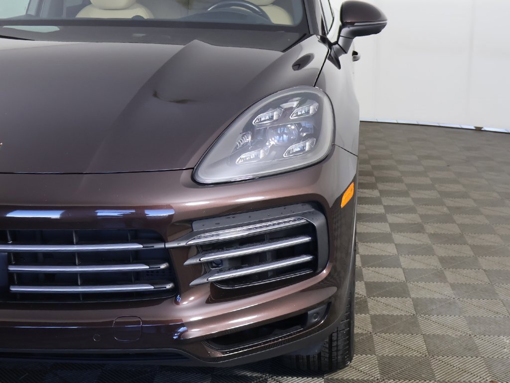 Used 2022 Porsche Cayenne image 19