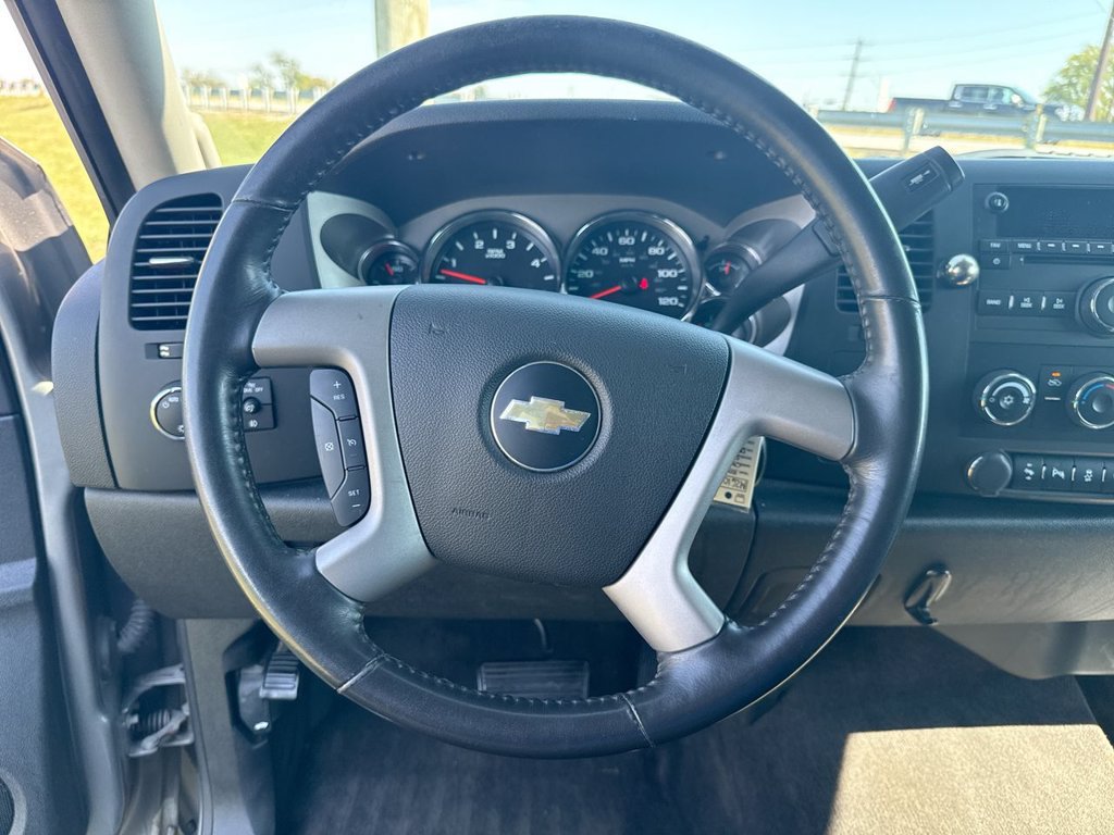 Used 2013 Chevrolet Silverado 2500 LT w/ Z71 Appearance Package AWD/4WD image 15