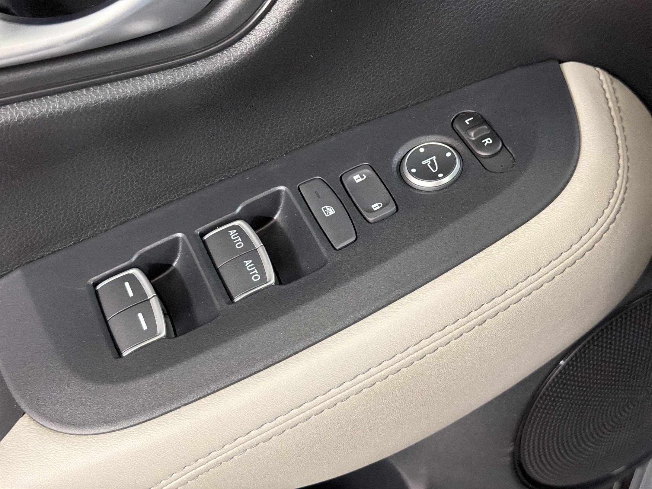 New 2027 Honda HR-V EX-L image 13
