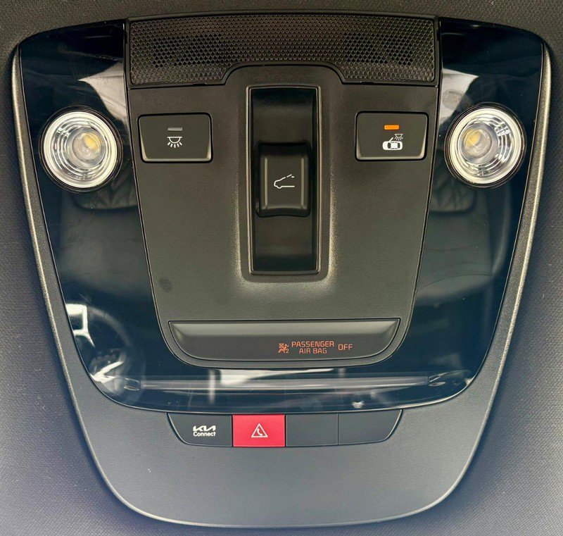 Used 2024 Kia Sportage X-Line Prestige AWD/4WD image 32
