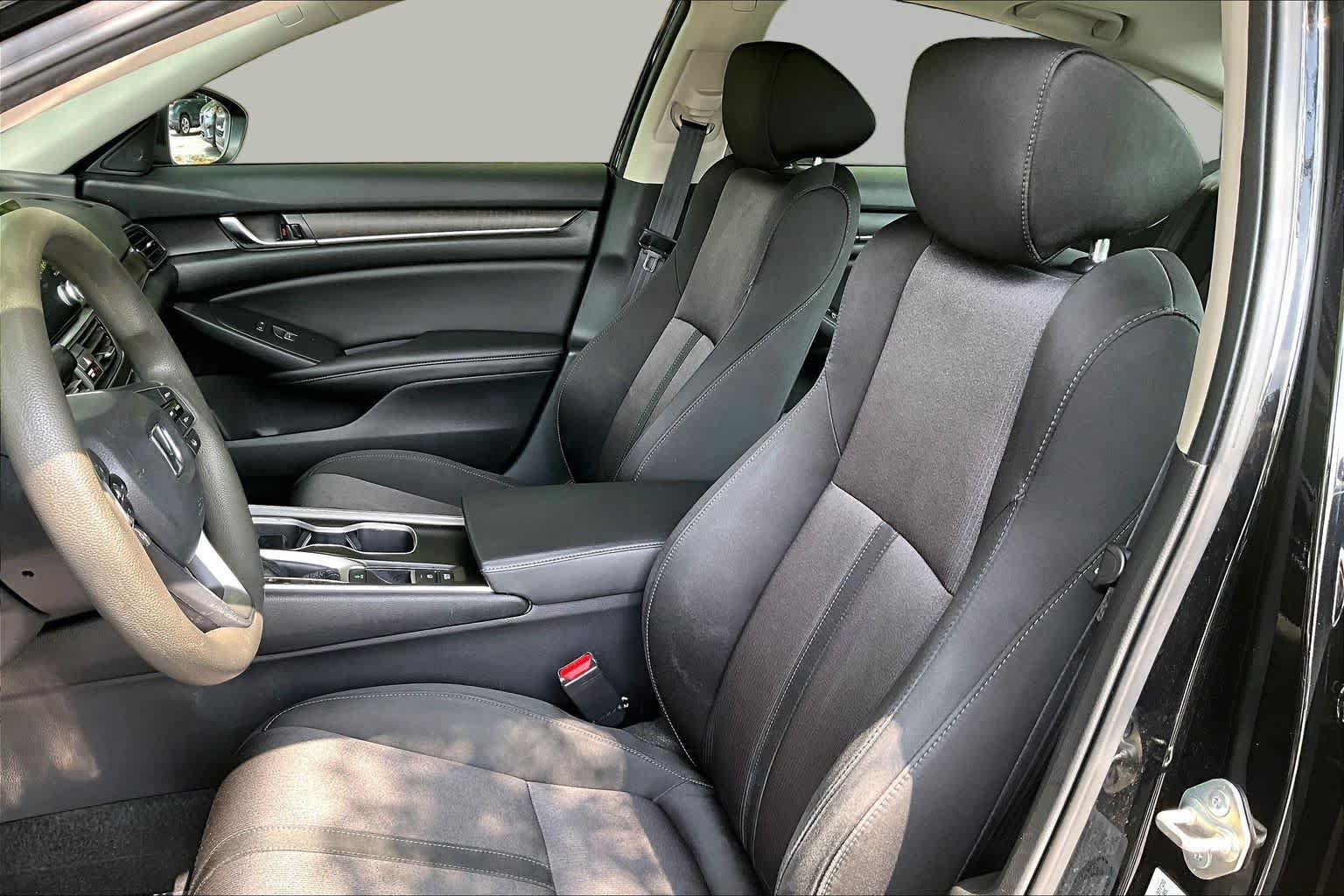 Used 2020 Honda Accord EX image 8