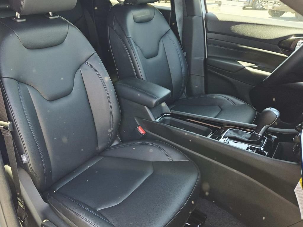New 2026 Jeep Compass Limited AWD/4WD image 17