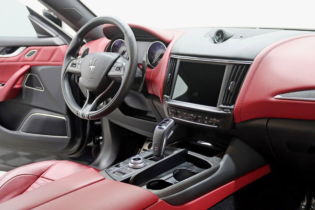Used 2022 Maserati Levante Modena S AWD/4WD image 32