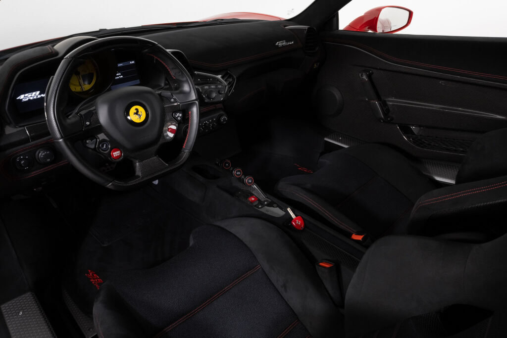 Used 2015 Ferrari 458 Speciale Coupe RWD image 38