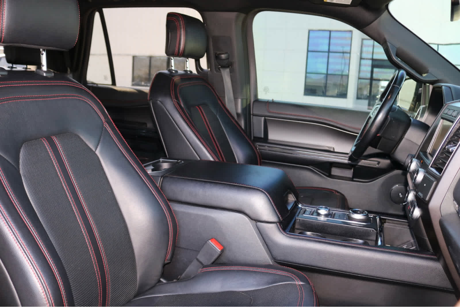 Used 2020 Ford Expedition Max Limited w/ Equipment Group 303A AWD/4WD image 23