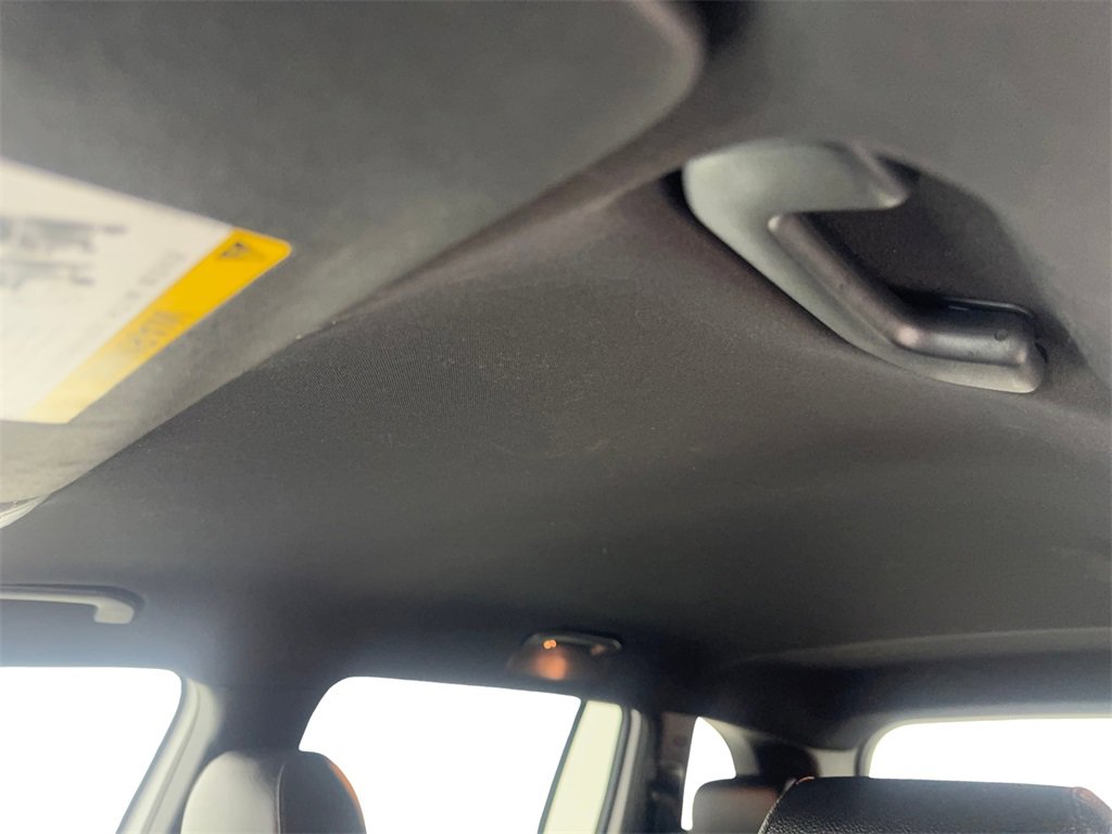 Used 2022 Mercedes-Benz GLB 250 w/ Premium Package Lite image 70