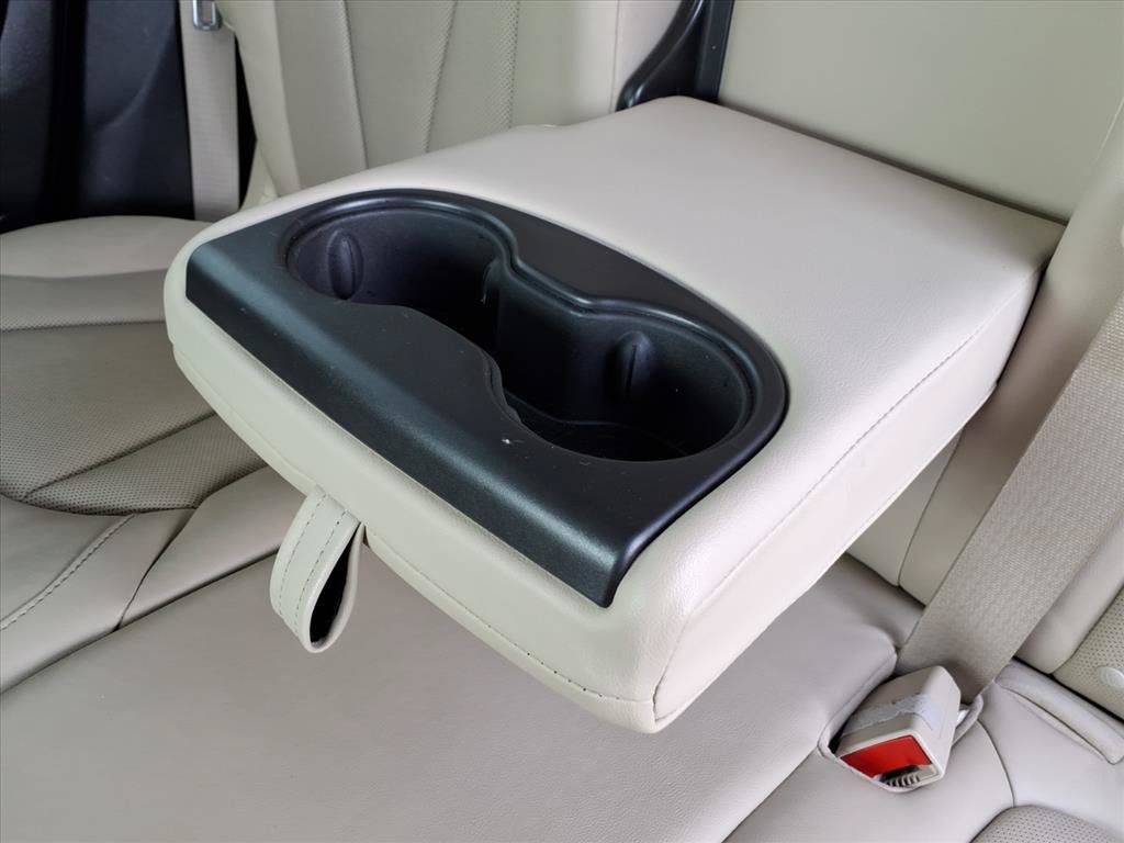 Used 2020 Buick Envision Essence FWD image 16