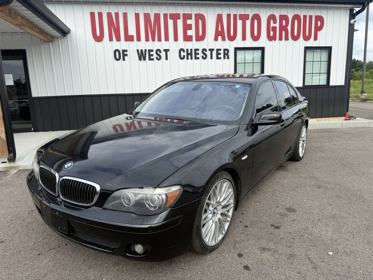 Used 2008 BMW 750i w/ Sport Pkg RWD image 1