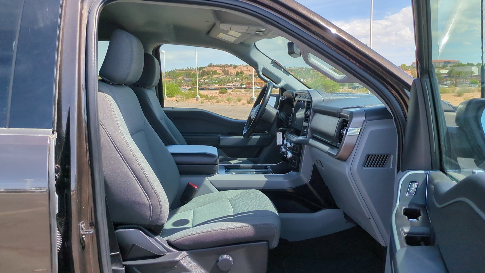 Used 2024 Ford F150 XLT w/ Mobile Office Package image 30