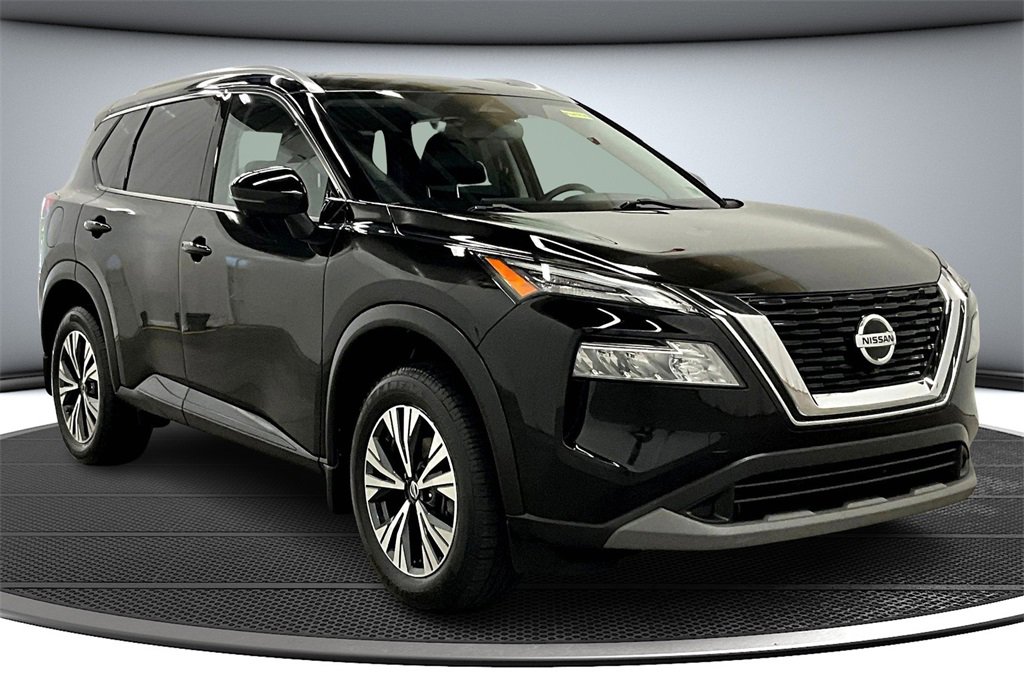 Used 2021 Nissan Rogue SV w/ Premium Package