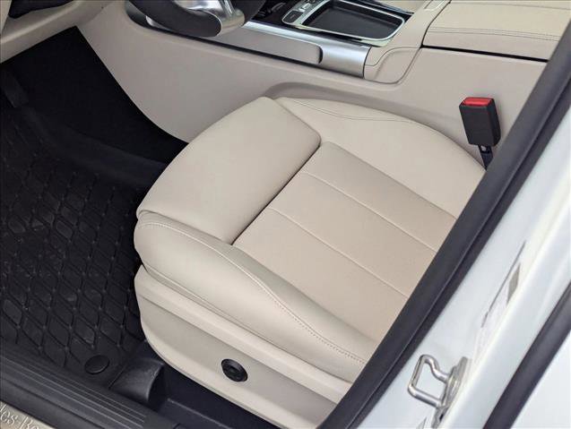 New 2026 Mercedes-Benz GLB 250 GLB 250 image 4