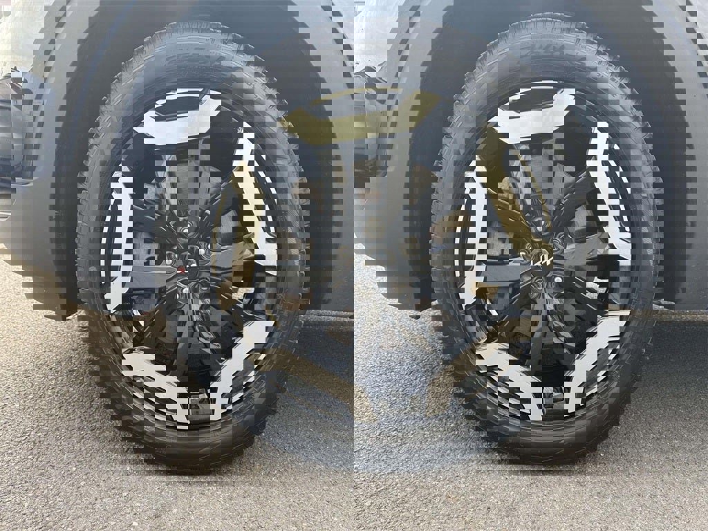 Used 2023 Kia Telluride S w/ S Sunroof Package image 7