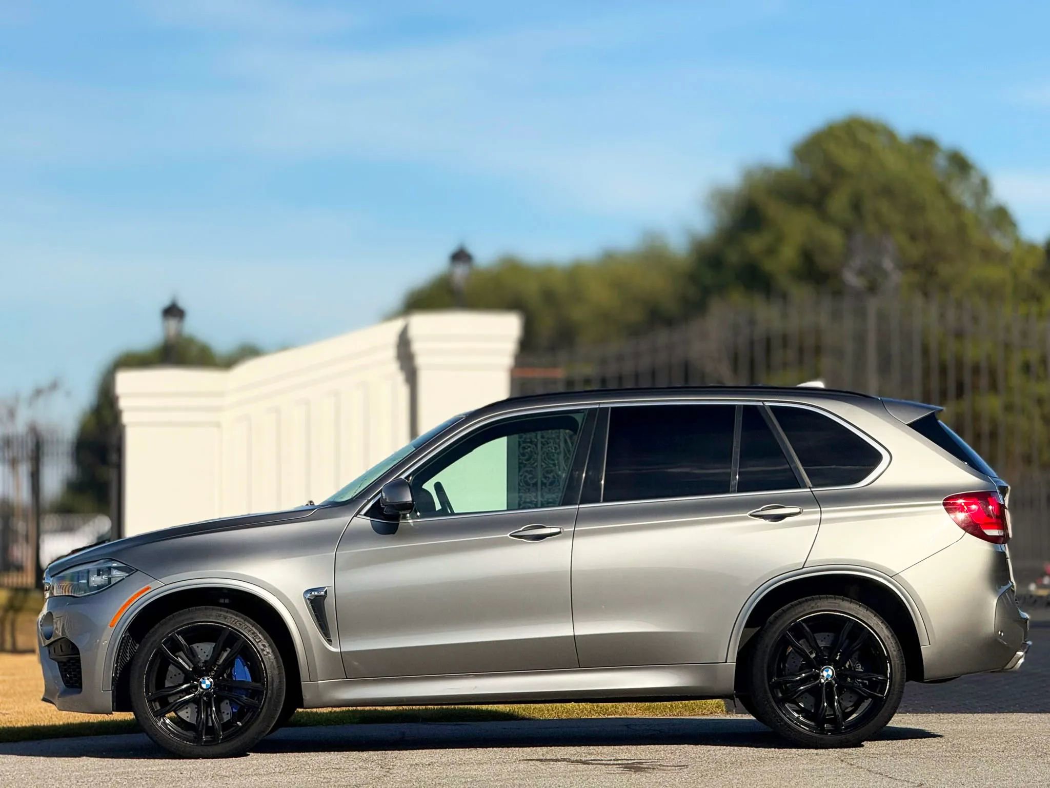 Used 2016 BMW X5 M image 7