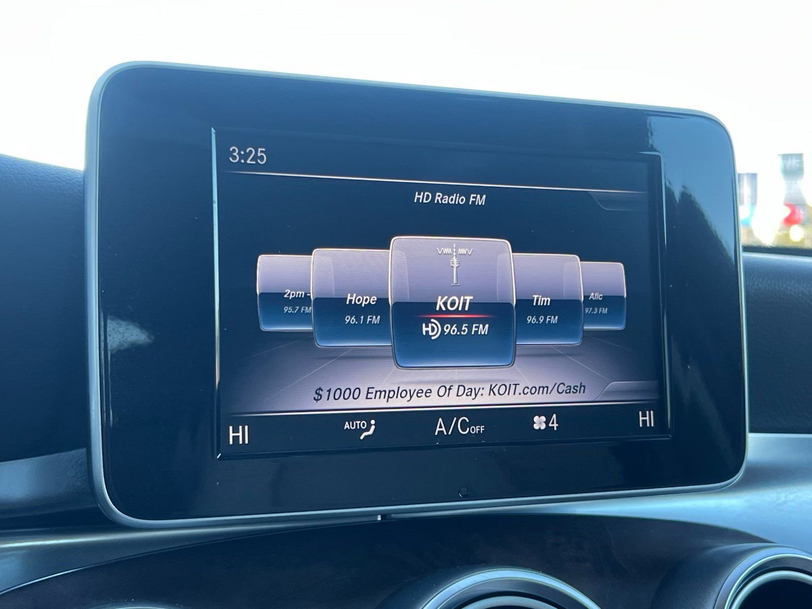 Used 2019 Mercedes-Benz GLC 300 image 18