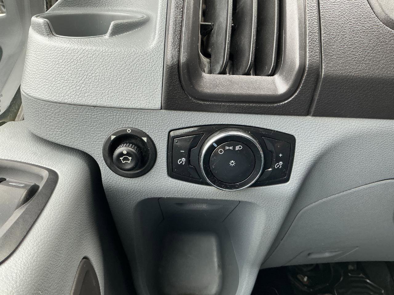 Used 2015 Ford Transit 350 148 Medium Roof image 9