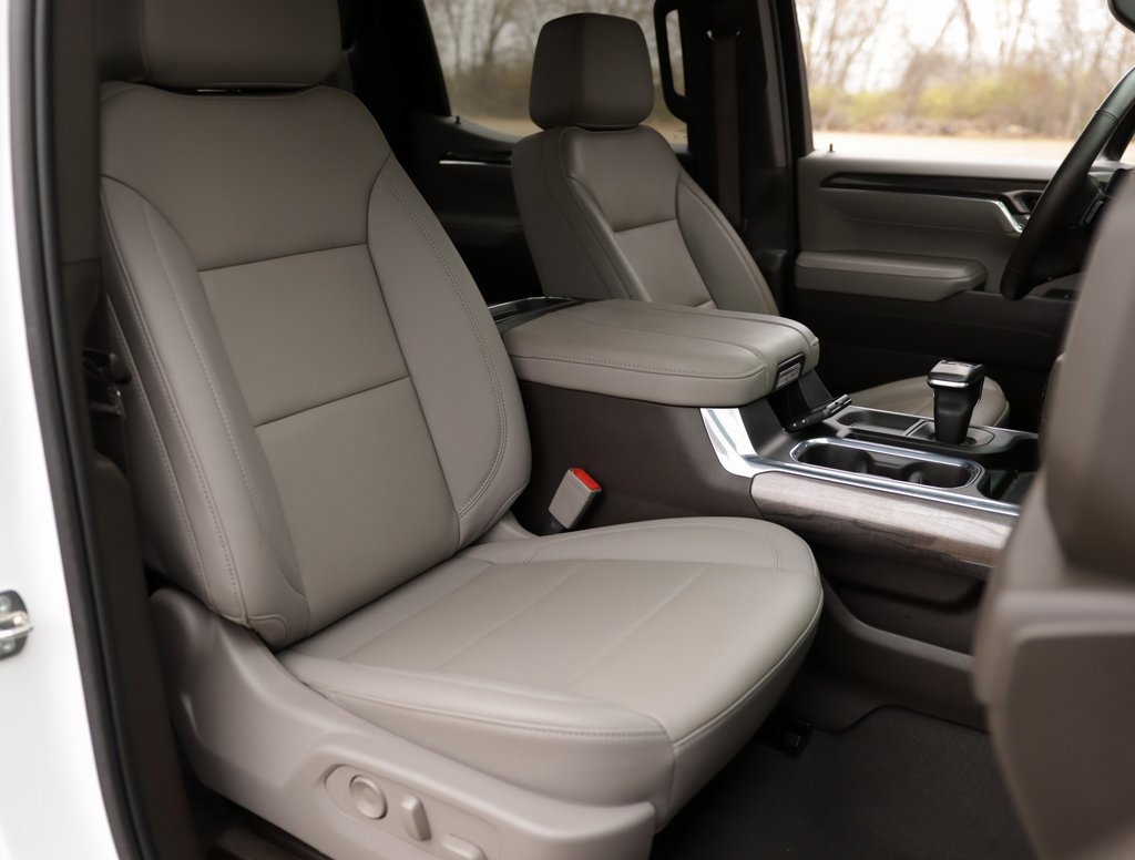 Used 2024 Chevrolet Silverado 1500 LTZ image 34