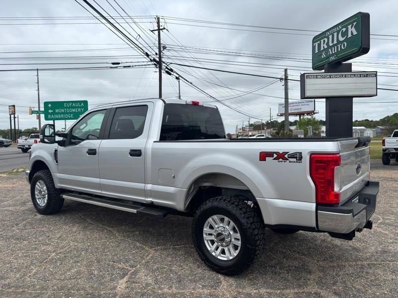 Used 2019 Ford F250 XL w/ STX Appearance Package image 3