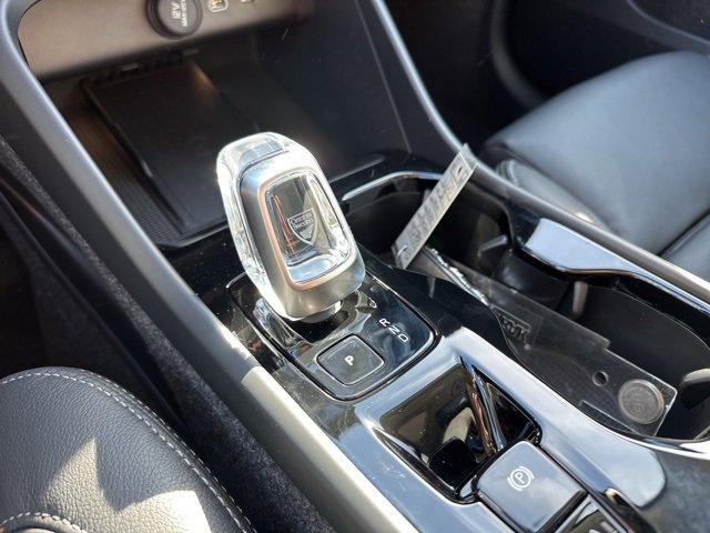 New 2026 Volvo XC40 B5 Plus w/ Protection Package Premier image 14