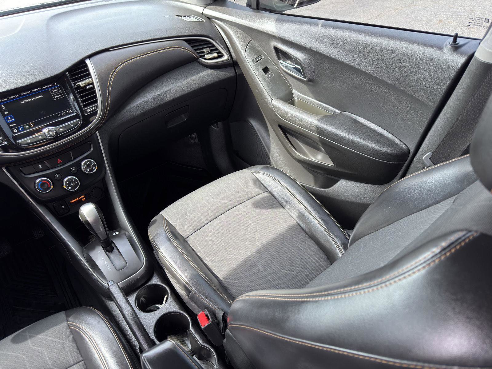 Used 2019 Chevrolet Trax LT w/ LT Convenience Package AWD/4WD image 30
