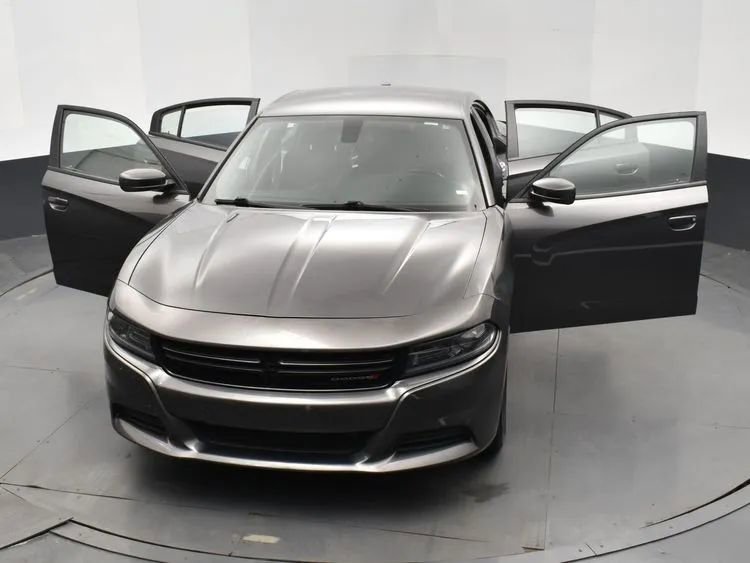 Used 2022 Dodge Charger SXT RWD image 10