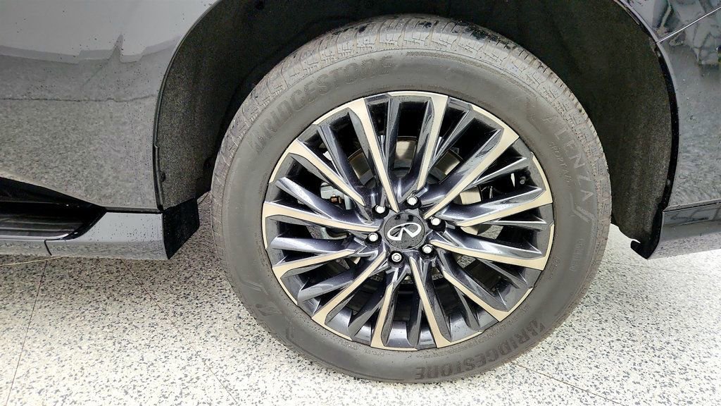 Used 2025 INFINITI QX80 Autograph w/ Autograph Exterior Package image 9