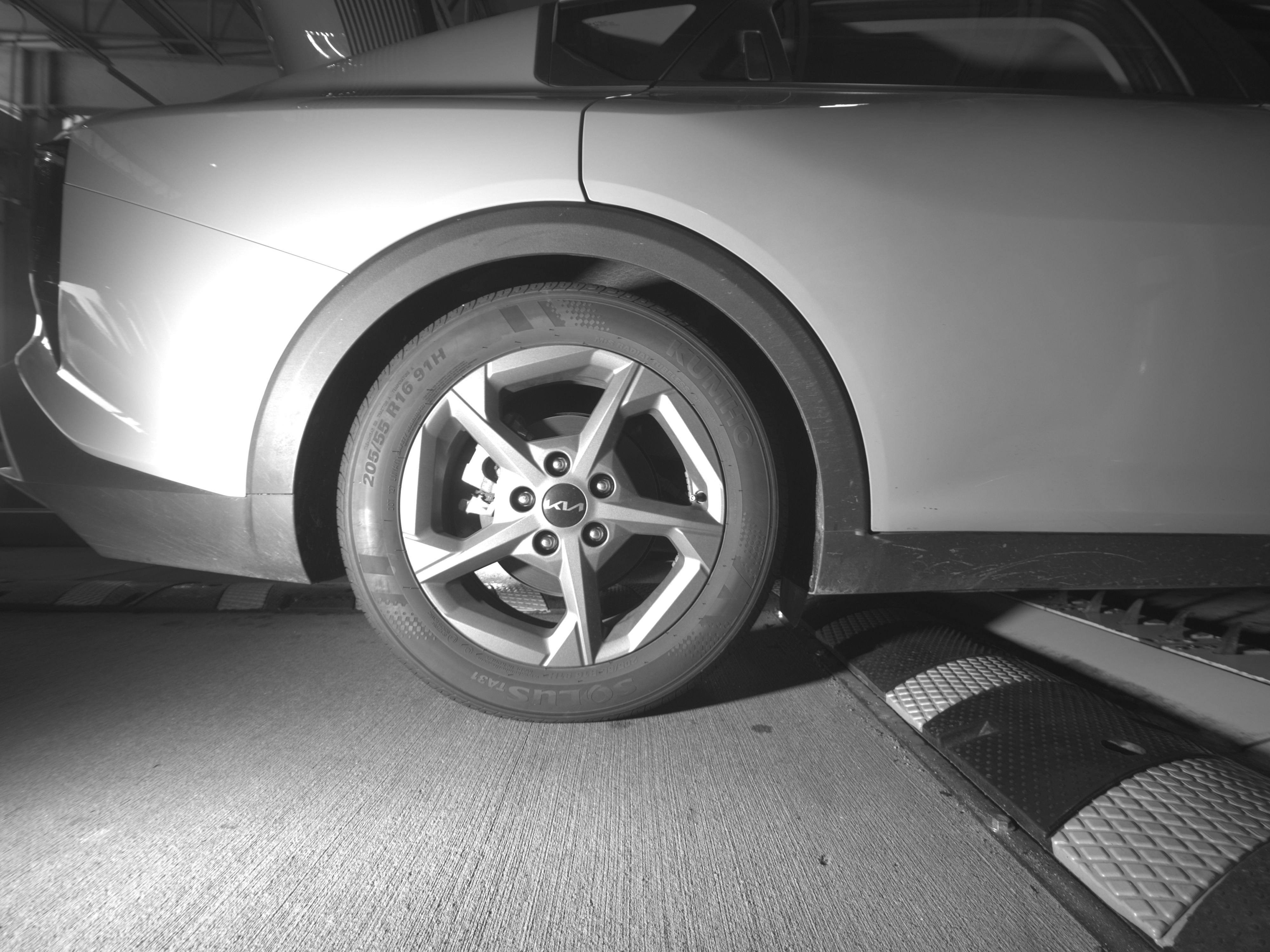 Used 2025 Kia K4 LXS image 15