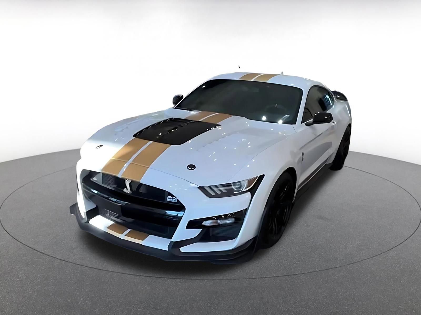 Used 2022 Ford Mustang Shelby GT500 w/ Technology Package RWD image 7