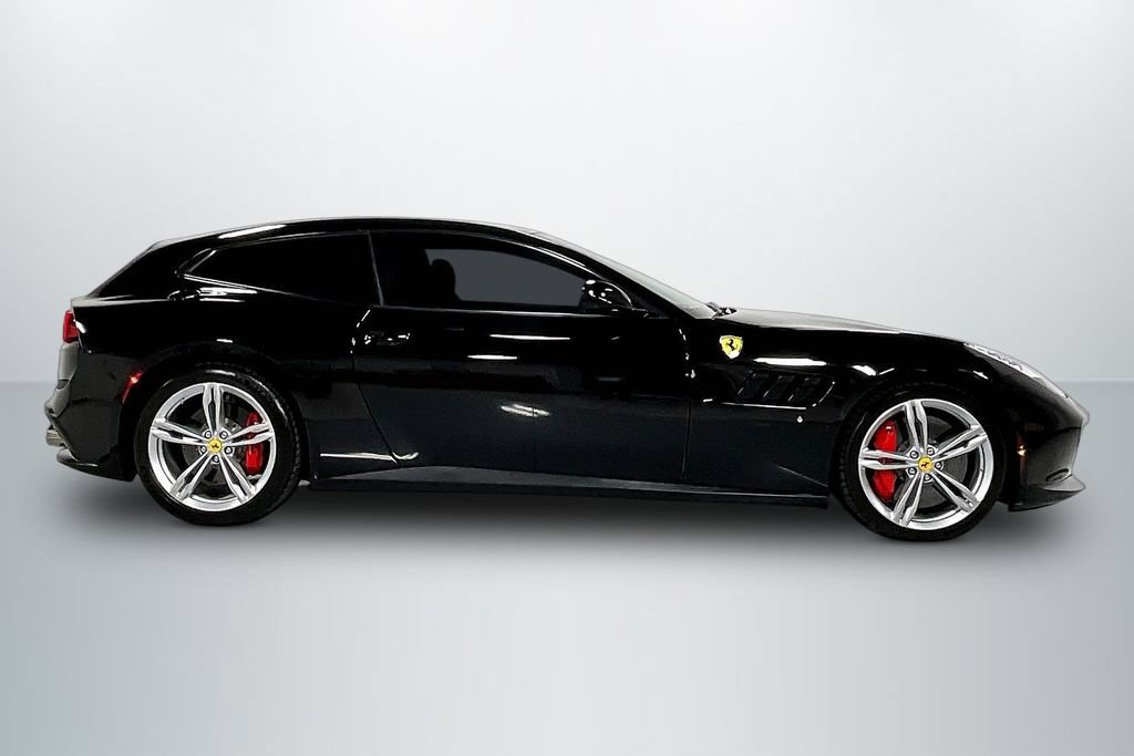 Used 2018 Ferrari GTC4Lusso AWD/4WD image 4
