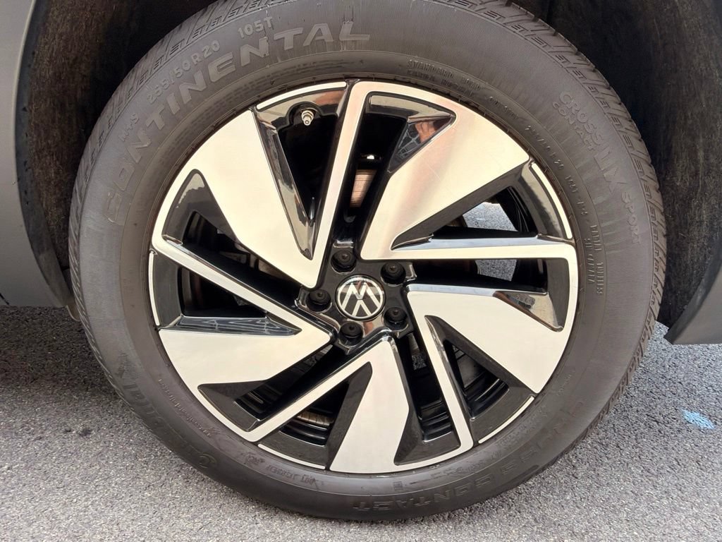 Used 2025 Volkswagen Atlas SE FWD image 31