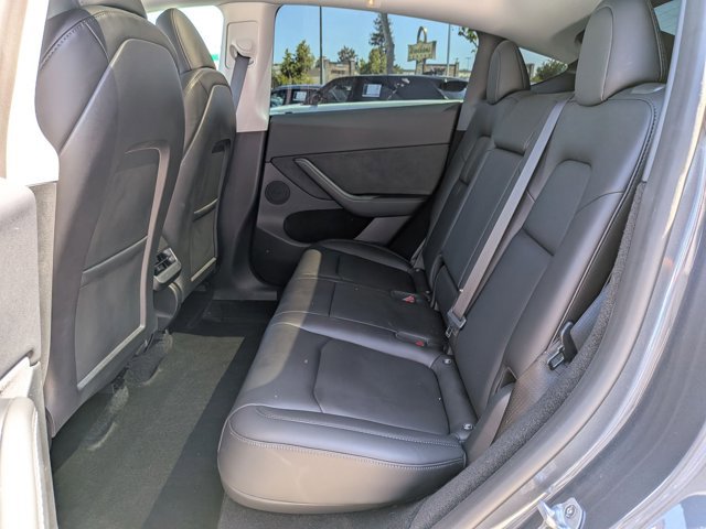 Used 2023 Tesla Model Y Long Range AWD/4WD image 19