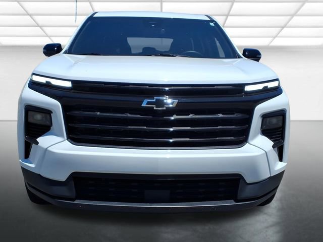 Used 2024 Chevrolet Traverse LS w/ Midnight/Sport Edition FWD image 11