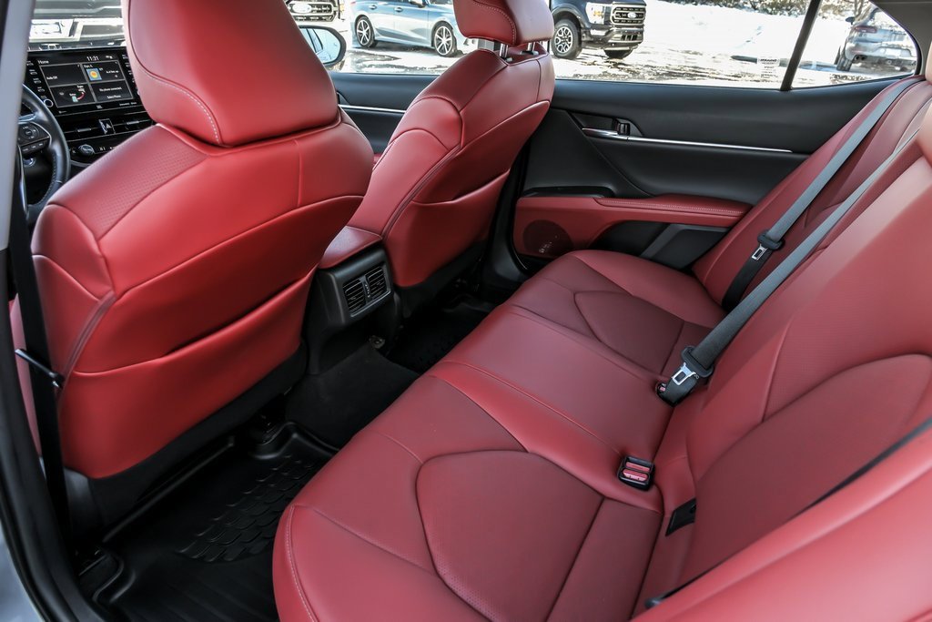 Used 2021 Toyota Camry XSE w/ Navigation Upgrade Package image 17
