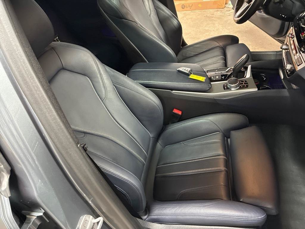 Used 2018 BMW 530i w/ M Sport Package RWD image 17