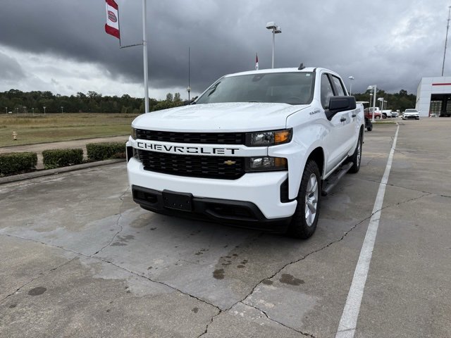 Used 2022 Chevrolet Silverado 1500 Custom w/ LPO, Blackout Package image 2