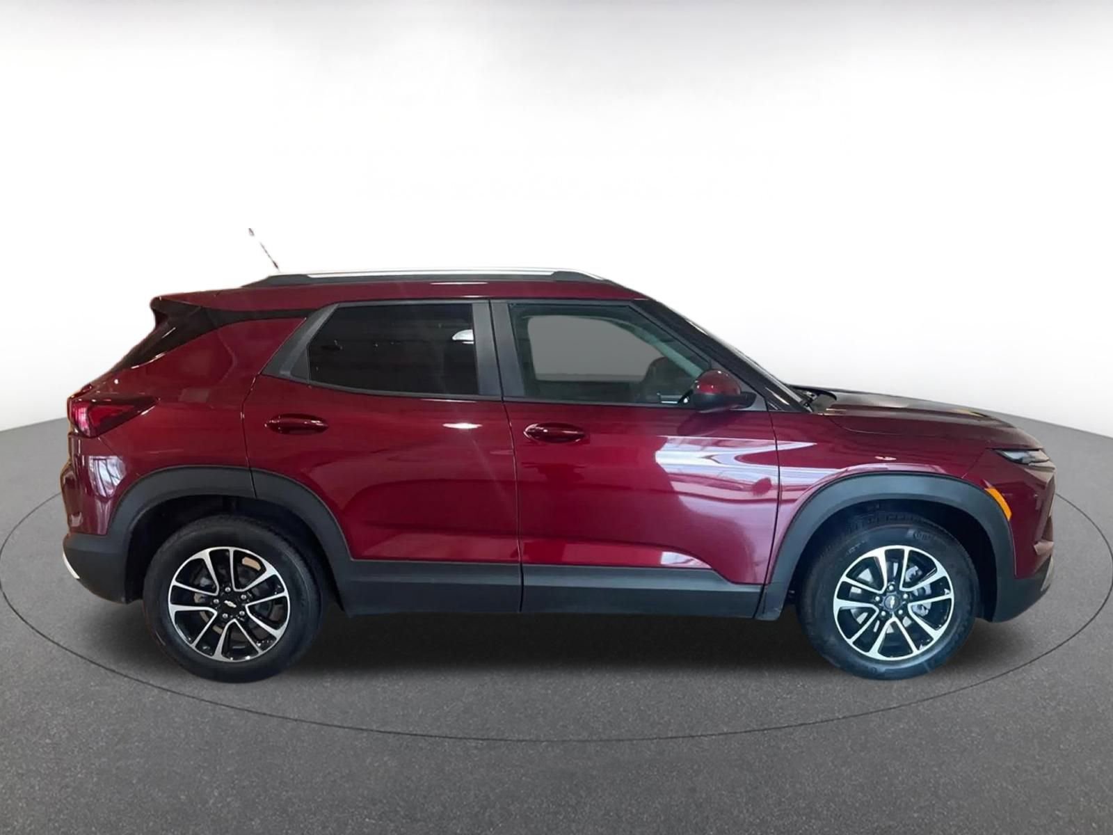 Used 2025 Chevrolet TrailBlazer LT image 16