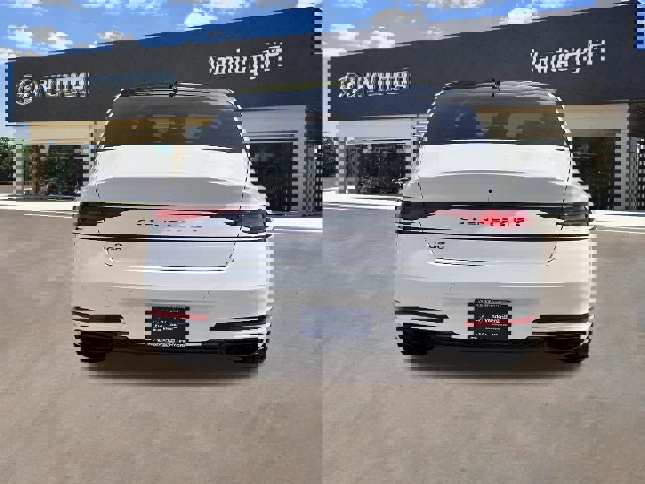 Used 2026 Genesis G90 3.5T Prestige image 9