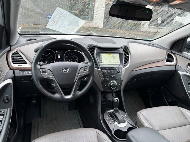 Used 2017 Hyundai Santa Fe Limited w/ Cargo Package AWD/4WD image 10
