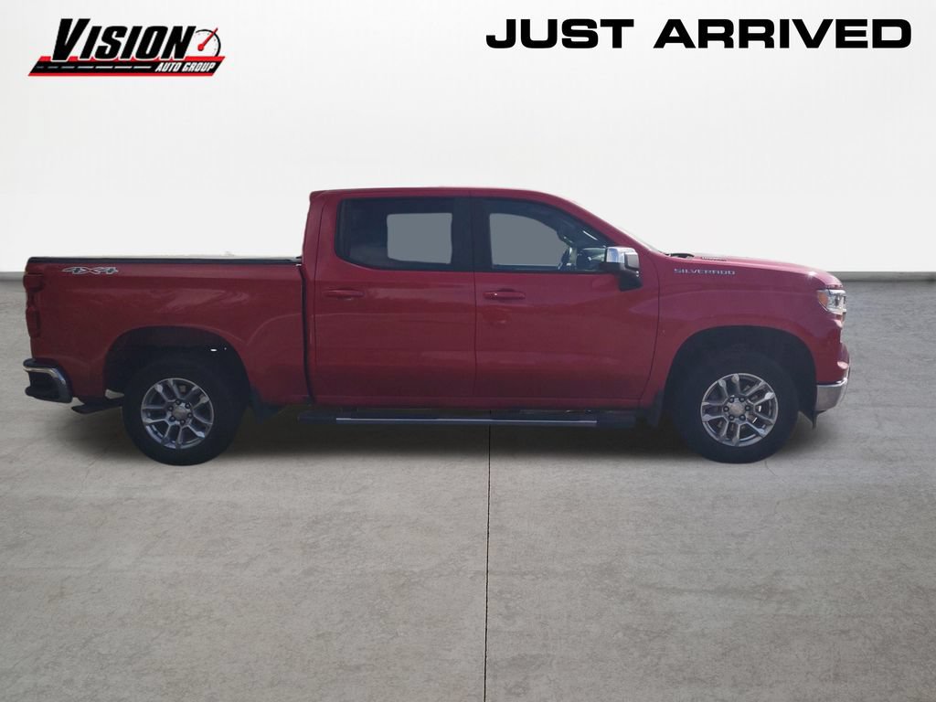 Used 2025 Chevrolet Silverado 1500 LT AWD/4WD image 6