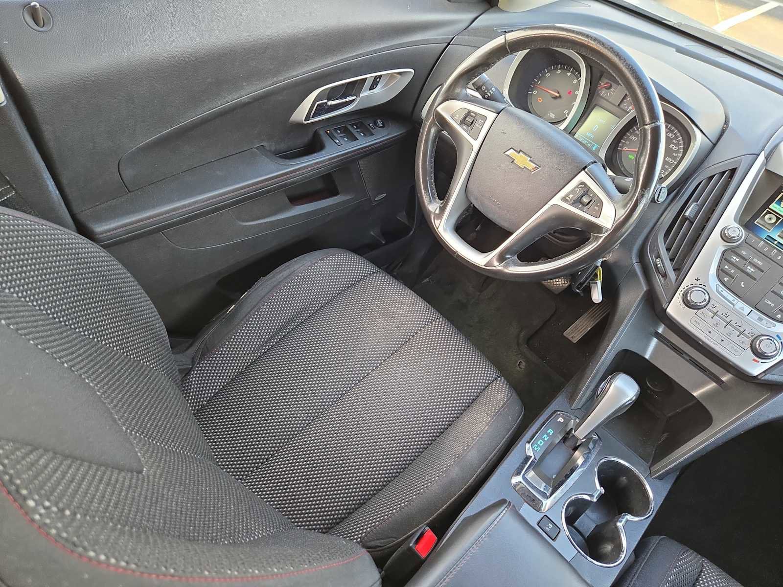Used 2012 Chevrolet Equinox LT FWD image 16